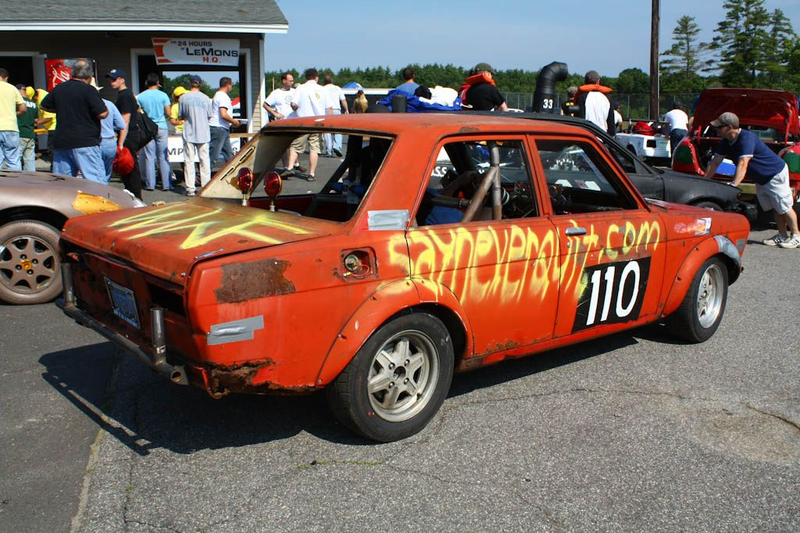 Illustration for article titled The 24 Hours Of LeMons New England 2009 Über Gallery, Part 1